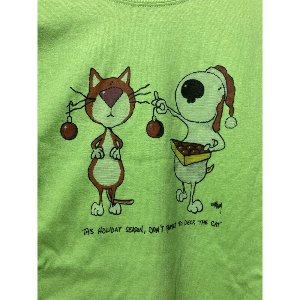 Gildan “This Holiday Season Don’t Forget To Deck The Cat T-shirt Dog Size Medium